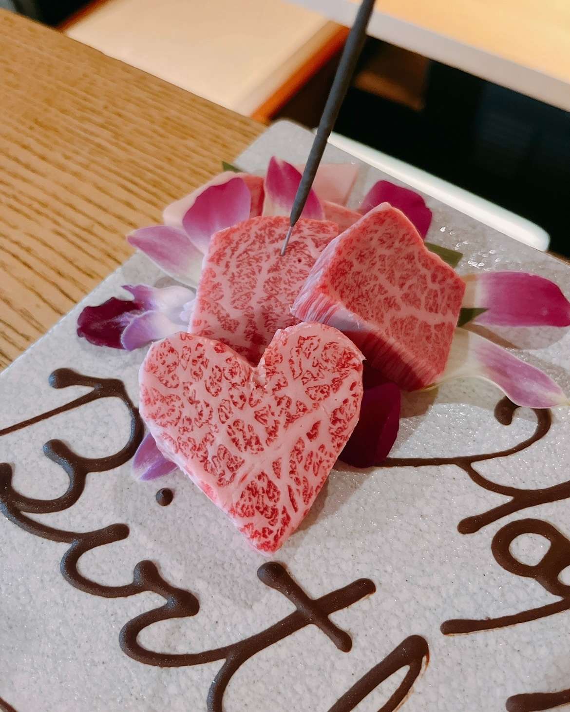 お肉で驚くサプライズ